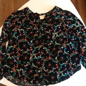 Black floral print button top